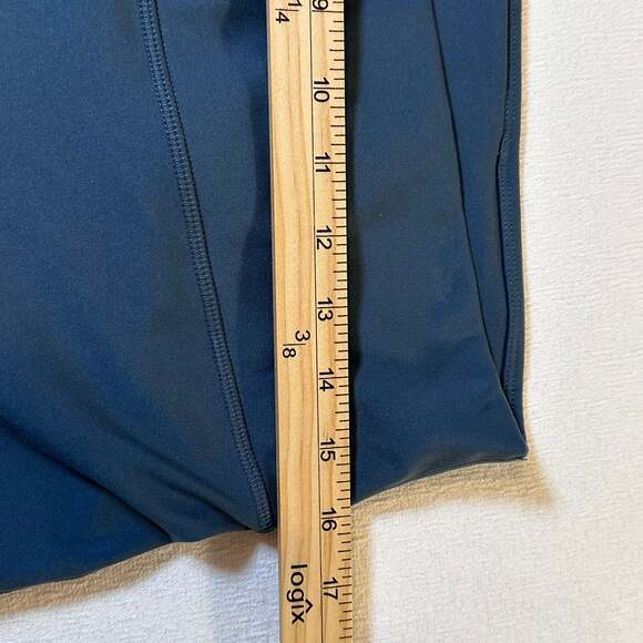 Fabletics women’s XL Motion365 High Waisted Performance Leggings Tropical Teal - Picture 10 of 11